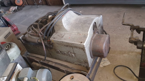 เครื่องต๊าปเกลียวของ ASADA ใช้งานได้ขนาด 3/4 " เครื่องต๊าปเกลียวของ ASADA ใช้งานได้ขนาด 3/4 "