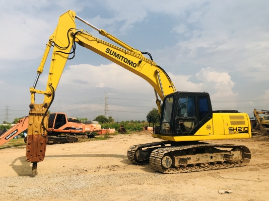 ขาย รถแบ๊คโฮ SUMITOMO SH210-5พร้อมหัวกระแทก ไมล์10,900ชม. รถสวยพร้อมใช้งาน เอกสารอินวอย
