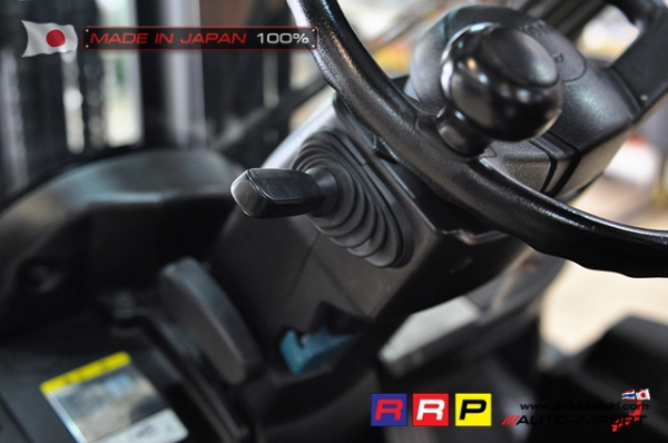 ขายรถโฟล์คลิฟท์มือสอง TOYOTA รุ่น 8FG25-12825 นำเข้าจากประเทศญี่ปุ่น 100\% ไม่เคยใช้งานในไทย