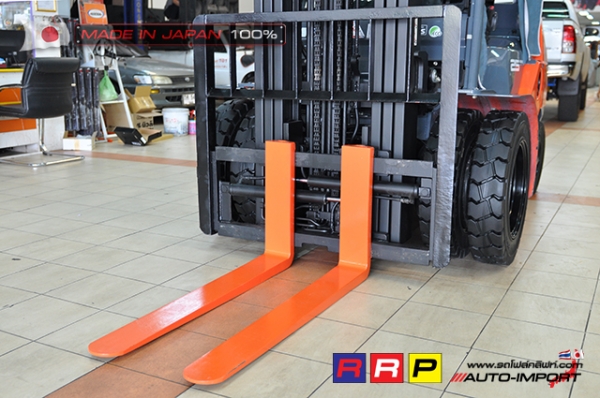 ขายรถโฟล์คลิฟท์มือสอง TOYOTA รุ่น 8FG25-12825 นำเข้าจากประเทศญี่ปุ่น 100\% ไม่เคยใช้งานในไทย