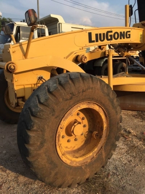 รถเกรดถนน. สภาพสวยๆๆนางฟ้า. ออกมาป้ายแดง ทำงาน3526ชม รถเกรดถนน. สภาพสวยๆๆนางฟ้า. ออกมาป้ายแดง ทำงาน3526ชม