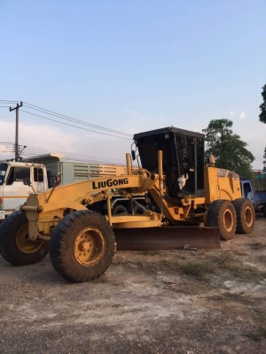 รถเกรดถนน. สภาพสวยๆๆนางฟ้า. ออกมาป้ายแดง ทำงาน3526ชม รถเกรดถนน. สภาพสวยๆๆนางฟ้า. ออกมาป้ายแดง ทำงาน3526ชม