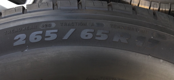 ยาง Michelin 265-65-17 ปี 15 ดอกยางหนาปึก