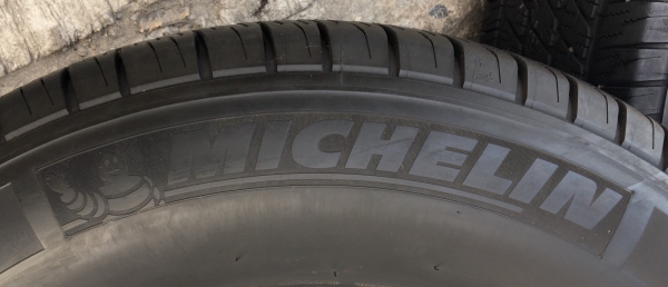 ยาง Michelin 265-65-17 ปี 15 ดอกยางหนาปึก