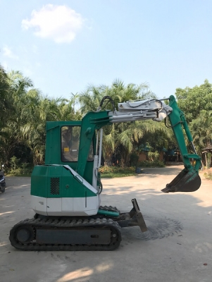 ขายKOMATSU PC28 uu (pc30)คอนโทลดี ปั้มแรง แน่นๆ สวยเดิมจากญี่ปุ่น100\% ทำงานสมบูรณ์ทุกระบบ รับรองไม่ผิดหวัง 195,000 เท่านั้น!!