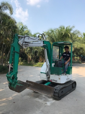 ขายKOMATSU PC28 uu (pc30)คอนโทลดี ปั้มแรง แน่นๆ สวยเดิมจากญี่ปุ่น100\% ทำงานสมบูรณ์ทุกระบบ รับรองไม่ผิดหวัง 195,000 เท่านั้น!!