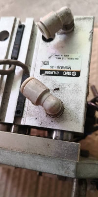 550 บ.ส่งถึงบ้านฟรีโทร 083-2000058 LINE ID: line832923 ชุดนิวเมติกตามภาพมีอุปกรณ์ 6 ชิ้น พร้อมเซ็นต์เซอร์ที่ติดกับกระบอกสูบต่างๆอีก8 อัน