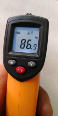 450 บ.ส่งถึงบ้านฟรีโทร 083-2000058 LINE ID: line832923 INFRARED THERMOMETER ปืนยิงวัดอุณหภูมิแบบลำแส