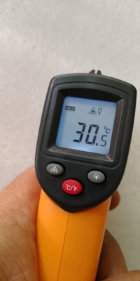 450 บ.ส่งถึงบ้านฟรีโทร 083-2000058 LINE ID: line832923 INFRARED THERMOMETER ปืนยิงวัดอุณหภูมิแบบลำแส