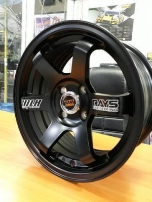 แม็กซ์ใหม่งานไทยคุณภาพดี Te37 VR สีดำด้าน ขนาด 15นิ้ว แม็กซ์ใหม่งานไทยคุณภาพดี Te37 VR สีดำด้าน ขนาด 15นิ้ว