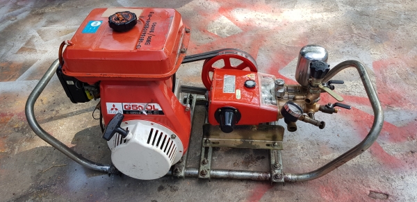 ปั้มอัดฉีด 5 แรง เทสแล้ว  สอบถามได้ต่อรองได้ขายได้ขาย