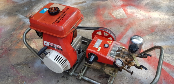 ปั้มอัดฉีด 5 แรง เทสแล้ว สอบถามได้ต่อรองได้ขายได้ขาย ปั้มอัดฉีด 5 แรง เทสแล้ว สอบถามได้ต่อรองได้ขายได้ขาย