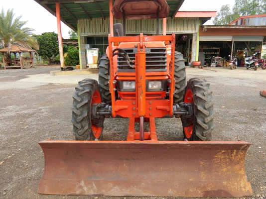 ❥สินค้าเข้าใหม่M5000 รถสวยสีเดิมๆจากโรงงานเครื่องดีเกียร์ดี???????? รถพร้อมใช้งาน อุปกรณ์ 2ชิ้น ผาน6+ใบดันหน้า ราคา380000บาท ชั่วโมงทำงาน 1193ชม. ↠↠สนใจติดต่อสอบถาม↠0906910337 ⛽️พิกัดร้าน ส.เจริญแทรกเตอร์ อ. บางระกำ จ. พิษณุโลก