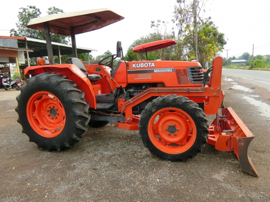 ❥สินค้าเข้าใหม่M5000 รถสวยสีเดิมๆจากโรงงานเครื่องดีเกียร์ดี???????? รถพร้อมใช้งาน อุปกรณ์ 2ชิ้น ผาน6+ใบดันหน้า ราคา380000บาท ชั่วโมงทำงาน 1193ชม. ↠↠สนใจติดต่อสอบถาม↠0906910337 ⛽️พิกัดร้าน ส.เจริญแทรกเตอร์ อ. บางระกำ จ. พิษณุโลก