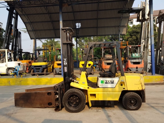 TCM FD30Z7,,,เครื่องดีเซล,,,เกียร์ออโต้,,,เสาสูง4เมตร,,,ราคาเบาๆ,,สนใจติดต่อ☎️083-062-0223(ปอน)