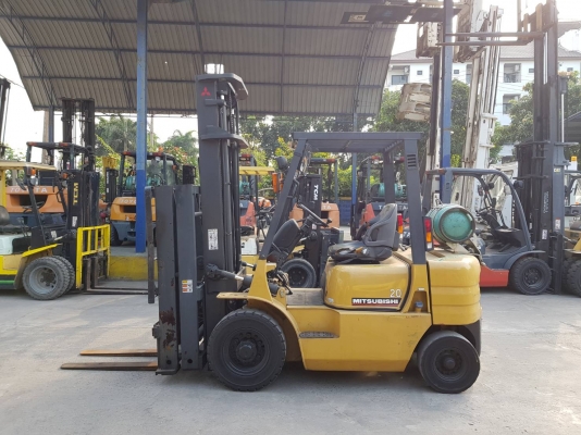 MITSUBISHI FG25-F18B รถยกขนาด2.5ตัน เครื่องเบนซิล+แก๊ส เสาสูง4เมตร งาพิเศษ สนใจติดต่อ 083-062-0223(ปอน)