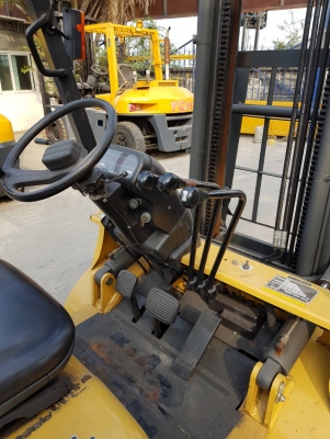 MITSUBISHI FG25-F18B รถยกขนาด2.5ตัน เครื่องเบนซิล+แก๊ส เสาสูง4เมตร งาพิเศษ สนใจติดต่อ 083-062-0223(ปอน)