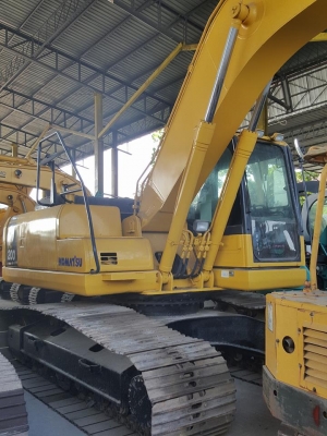 KOMATSU PC210LC นอกญี่ปุ่น ราคา 2,450,000