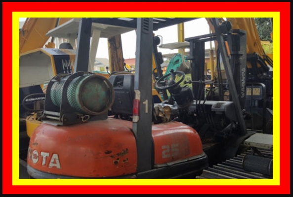 TOYOTA 2.5 ตัน ราคา 240,000