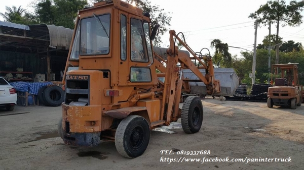 FROM JAPANรถตักล้อยางKOMATSU-SD25 เกียร์ทอร์ค/มีเก๋ง/เครื่องยนต์KOMATSU-6D95L- 6สูบ/ความจุของบุ๊งกี๋ประมาณ:2.5คิว /ยกสูงประมาณ3.40เมตร / ราคาเพียง 320,000 บาท สนใจติดต่อ 0819337688