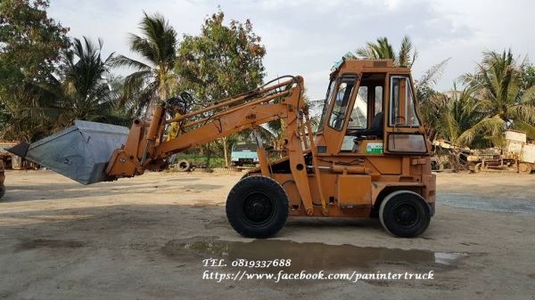 FROM JAPANรถตักล้อยางKOMATSU-SD25 เกียร์ทอร์ค/มีเก๋ง/เครื่องยนต์KOMATSU-6D95L- 6สูบ/ความจุของบุ๊งกี๋ประมาณ:2.5คิว /ยกสูงประมาณ3.40เมตร / ราคาเพียง 320,000 บาท สนใจติดต่อ 0819337688