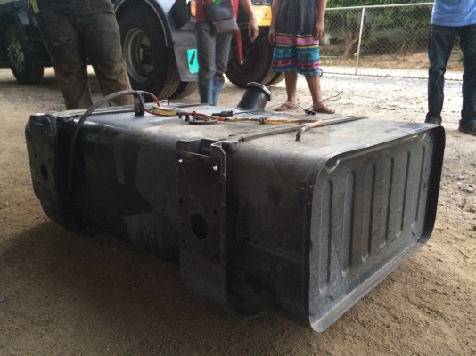 ขายถังน้ำมัน Isuzu  FTR 240