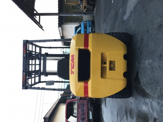 ขาย โฟรคลิฟท์  ทีซีเอ็ม 3 ตัน เสาเข้าตู้ 4.5 เมตร