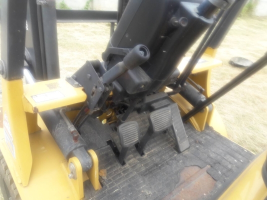 ขายรถยก MITSUBISHI FG20 F17B เครื่องเบนซิน เกียร์ธรรมดา ยกได้2ตัน เสา3เมตร ติดต่อ 098-7962549 ขายรถยก MITSUBISHI FG20 F17B เครื่องเบนซิน เกียร์ธรรมดา ยกได้2ตัน เสา3เมตร ติดต่อ 098-7962549