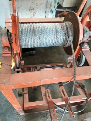 ลิฟท์กระป่องสภาพสวยใช้งานเดียวอุปกรณ์ครบ