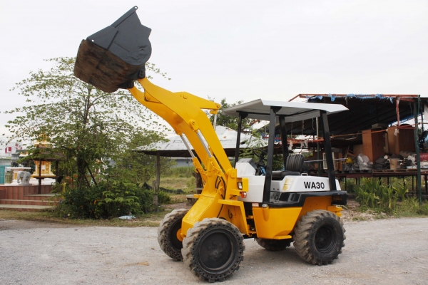 ขายรถตัก KOMATSU WA 30-5 พร้อมใช้งาน สนใจติดต่อ 086-324-1992