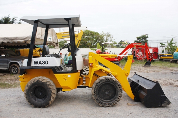 ขายรถตัก KOMATSU WA 30-5 พร้อมใช้งาน สนใจติดต่อ 086-324-1992