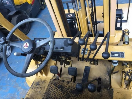 MITSUBISHI รุ่น FD 25-F18