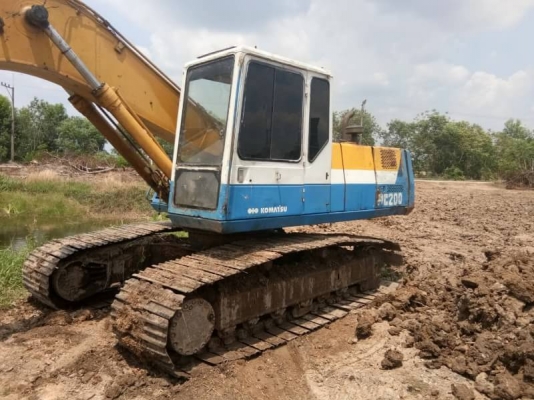 KOMATSU  PC 200-5
