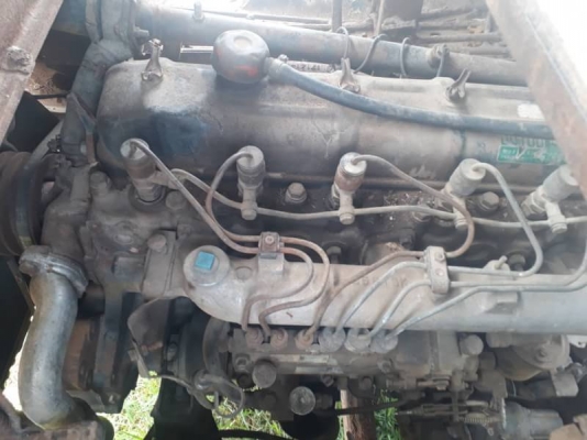 KOMATSU PC 60-5 + เทนเลอร์ 6ล้อ