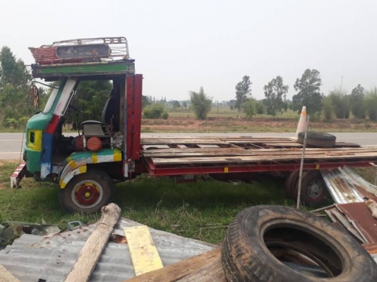 KOMATSU PC 60-5 + เทนเลอร์ 6ล้อ