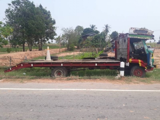 KOMATSU PC 60-5 + เทนเลอร์ 6ล้อ