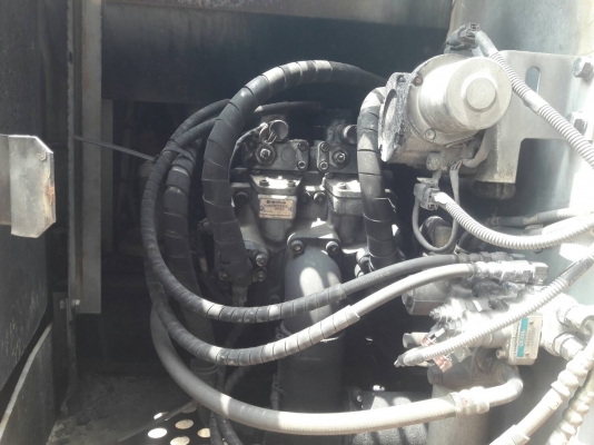 มาใหม่จ้า...HITACHI  EX120-5  เก่านอกแท้  เดิมๆๆ  แทรคใหญ่  ปลายพิเศษ  6,XXX  ชั่วโมง  โทร  089-3818694  ดวงนภา