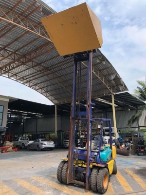 KOMATSU FD25C-14 S/N :555548 KOMATSU FD25C-14 S/N :555548