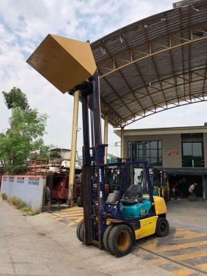 KOMATSU FD25C-14 S/N :555548 KOMATSU FD25C-14 S/N :555548