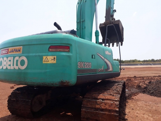 ขายรถแบคโฮKOBELCO SK200-8 YN12 SUPER X ขายรถแบคโฮKOBELCO SK200-8 YN12 SUPER X