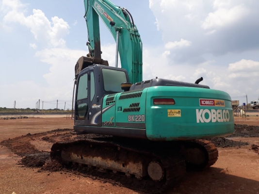 ขายรถแบคโฮKOBELCO SK200-8 YN12 SUPER X ขายรถแบคโฮKOBELCO SK200-8 YN12 SUPER X