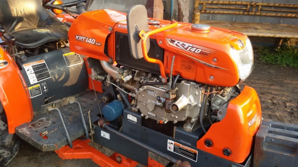 นั่งขับ KRT140 ดันหน้า ผาลหลัง ล้อเหล็ก เล่มทะเบียนพร้อม ระบบแบตใช้ได้ มีไฮโดรลิคหลัง