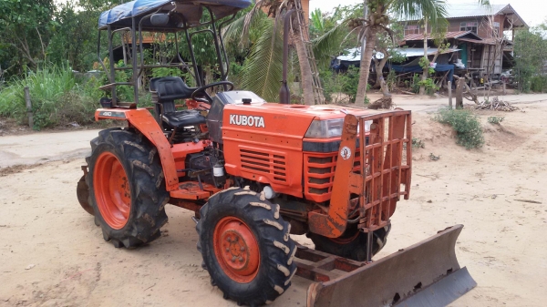 L2605 DT ดันหน้า ผาลหลัง เล่มทะเบียนพร้อม เครื่อง 3สูบพร้อมใช้งาน