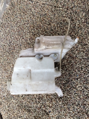 กระปุกใส่น้ำมิร่า