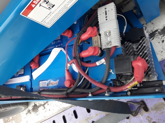 ให้เช่า รถกระเช้าไฟฟ้า ราราถูก ให้เช่า รถกระเช้าไฟฟ้า ราราถูก