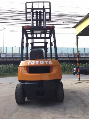 ขาย โตโยต้า รุ่น 7 ดีเซล 3 ตัน เสา 3 เมตร ขาย โตโยต้า รุ่น 7 ดีเซล 3 ตัน เสา 3 เมตร