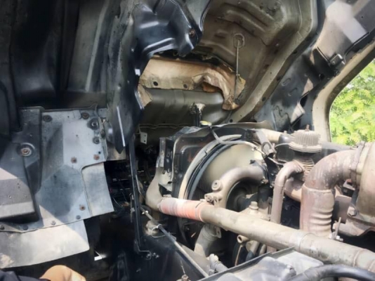 Isuzu 270 แรง ปี 47 เครื่องดำ ยูโรทู แม่เดี่ยวกระบะดัมพ์สามมิตร เครื่อง/เกียร์ดี คัสซีสวย พร้อมใช้งาน