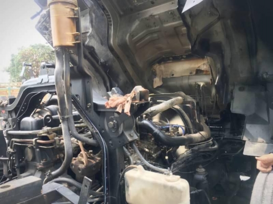 Isuzu 270 แรง ปี 47 เครื่องดำ ยูโรทู แม่เดี่ยวกระบะดัมพ์สามมิตร เครื่อง/เกียร์ดี คัสซีสวย พร้อมใช้งาน