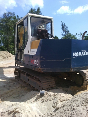 ขายรถแบคโฮ KOMATSU PC60-6 ระบบไฟเต็ม ราคา 480000