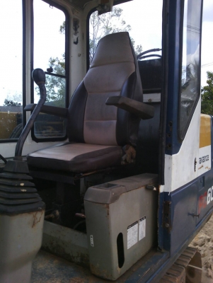 ขายรถแบคโฮ KOMATSU PC60-6 ระบบไฟเต็ม ราคา 480000